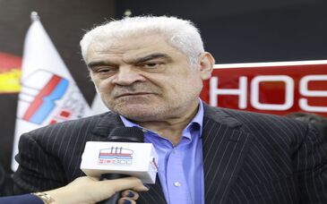 رئیس هیئت مدیره شرکت فولاد مبارکه در بازدید از غرفه فولاد هرمزگان مطرح کرد: فولاد مبارکه به اجرای طرح‌های توسعه هرمزگان کمک خواهد کرد/ تامین انرژی شرکت‌‌های گروه فولادمبارکه در دستور کار است