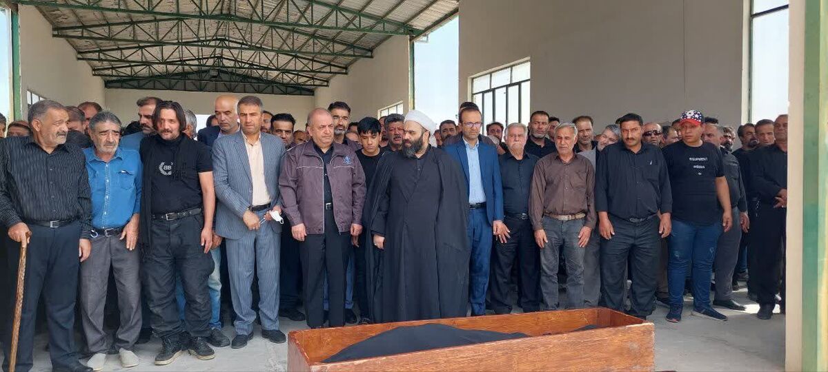 حضور مدیرعامل ذوب‌آهن در تشییع معدنکاران البرز شرقی 