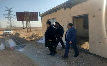 بازدید سرزده دکتر بادکوبه مدیر عامل شرکت آلومینای ایران از محل تجهیز کارگاه نیروگاه خورشیدی ۶۰ مگاواتی