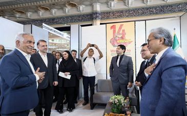 بازدید دکتر سیدمصطفی فیض مدیرعامل شرکت ملی صنایع مس ایران از چهاردهمین نمایشگاه بین‌المللی فرصت‌های سرمایه‌گذاری معدن و صنایع معدنی