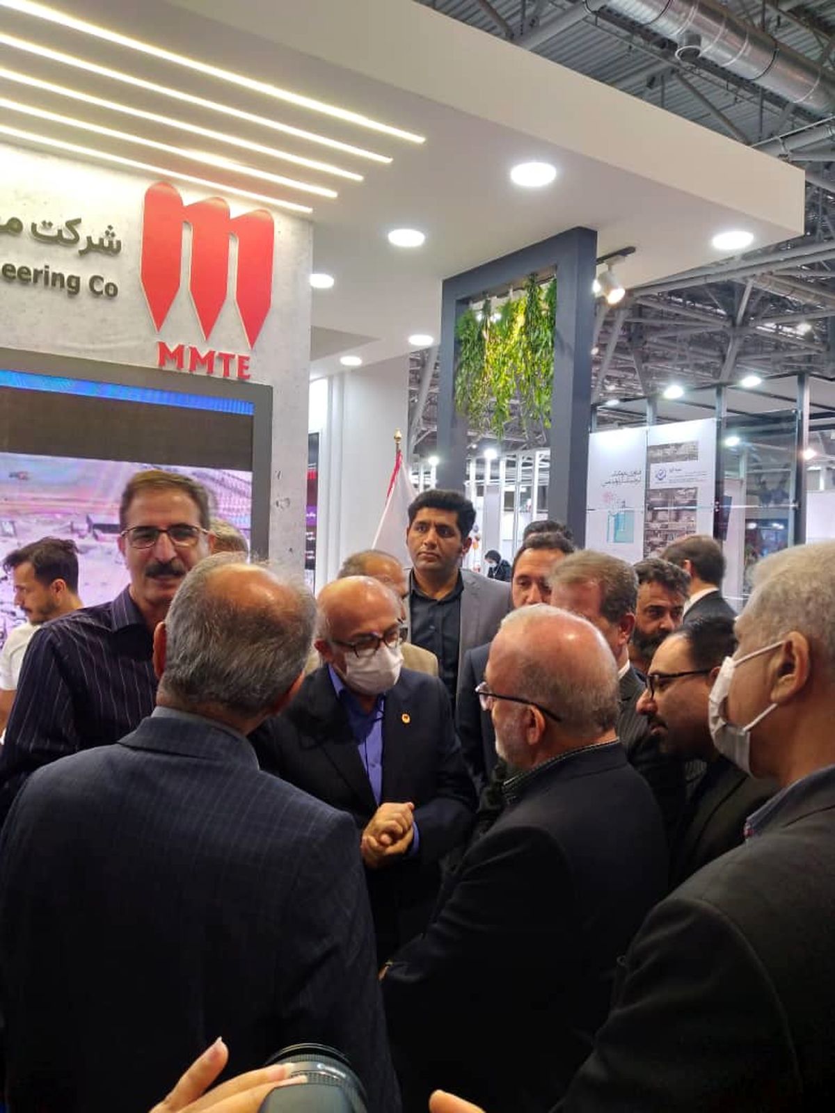 بازدید مقامات مسئول حوزه اقتصاد و فولاد از غرفه MMTEدر نمایشگاه فولاد اصفهان