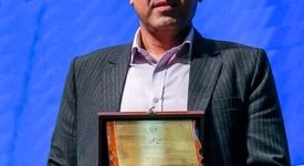 تجلیل از مدیرعامل شرکت صنعتی و معدنی اپال پارسیان سنگان در همایش برترین‌های بورس کالای ایران