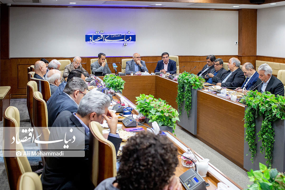 معدنکاران در انتظار مذاکرات