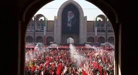  *رهبر شهید، معدن و سربلندی ایران*