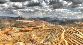 استخراج سالانه ۲۵ میلیون تن مواد معدنی در استان سمنان/ سمنان پایتخت گچ کشور

