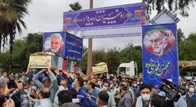 شش سال پیش که تو را روی دستان خودمان اوردیم دقیق یادم هست 