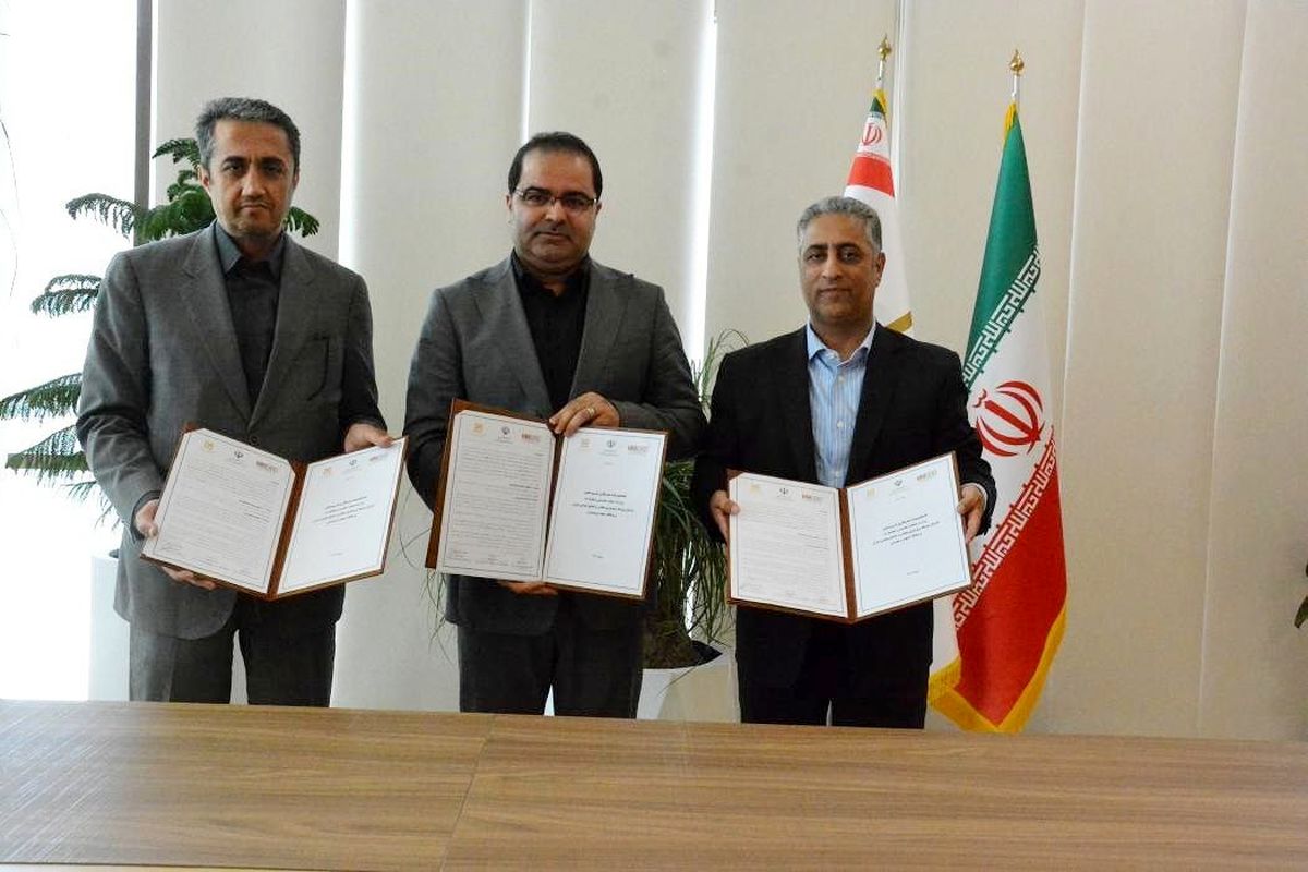 امضای تفاهم‌نامه سه‌جانبه میان وزارت صنعت، معدن و تجارت، ایمیدرو و بانک صنعت و معدن