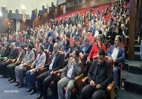 تقدیر از مدیرعامل شرکت معادن سنگ آهن احیاء سپاهان در همایش ملی وفاق برای ایران ماهر