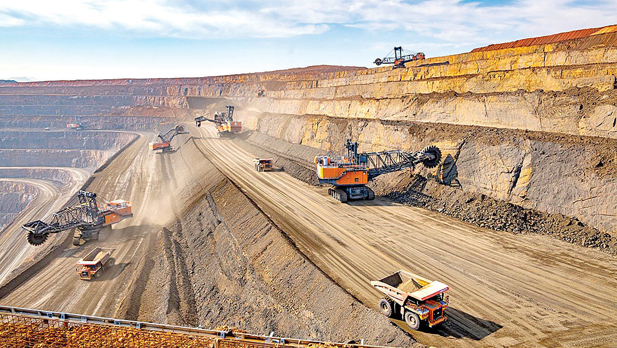 معادن‌ فارس؛ رکورد در تولید، محاصره در چالش‌ها