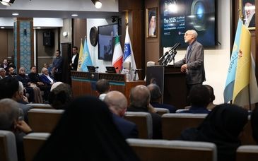 حضور دکتر سید مصطفی فیض مدیرعامل شرکت ملی مس ایران در آیین اعطای نخستین مدال «دانشمند جوان» جایزه مصطفی