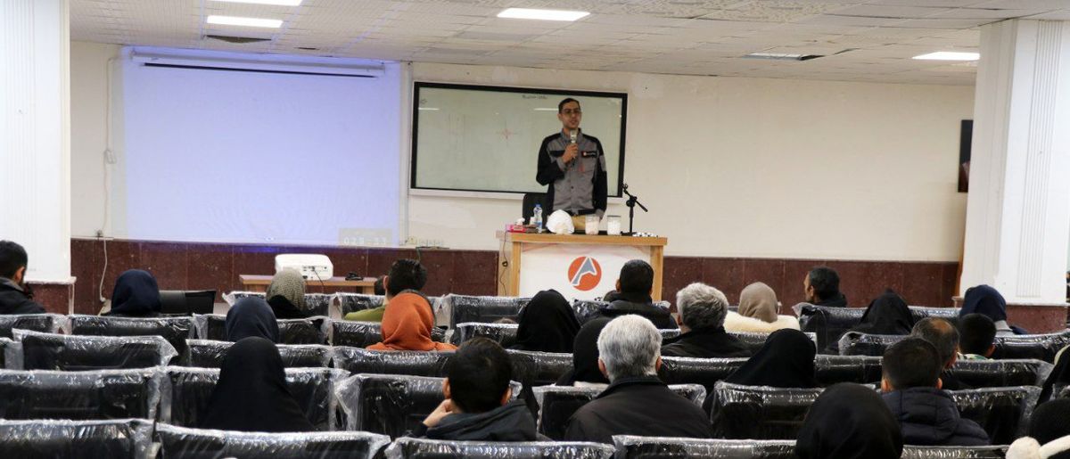 برگزاری نخستین تور بازدید خانوادگی از شرکت آلومینای ایران در ایام الله دهه مبارک فجر