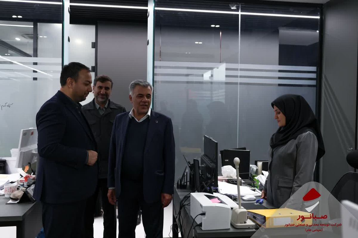 بازدید مدیرعامل صبانور از دفتر عمران گستر؛ تأکید بر همدلی و بهره‌گیری از ظرفیت نیروی انسانی